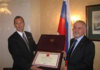 Jüri Jaanson saab vene suursaadikult aukirja